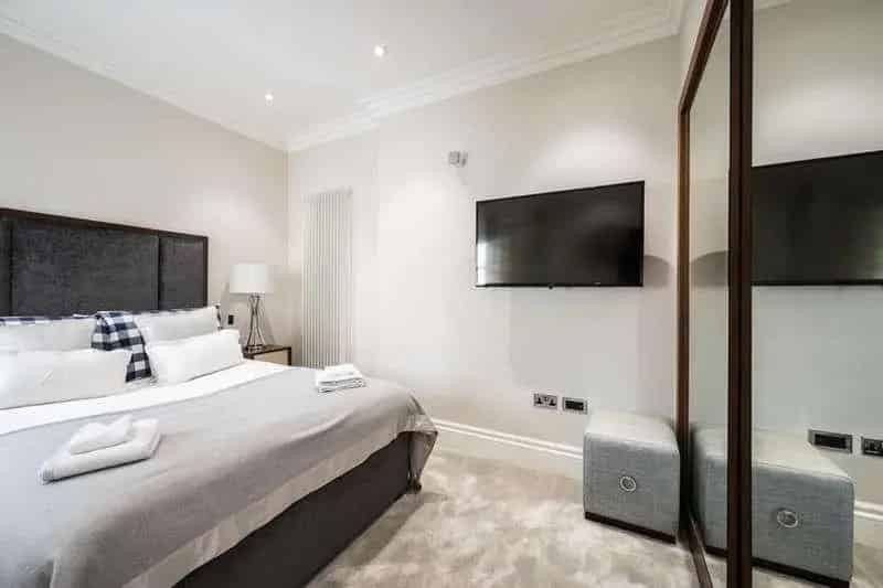2 Bed Flat for Sale near Hyde Park Bayswater