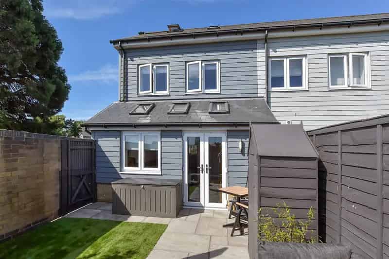 3 Bedroom Semi-Detached House For Sale Folkestone