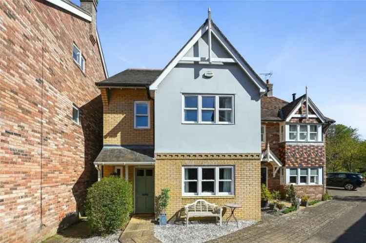 4 Bed Detached House For Sale