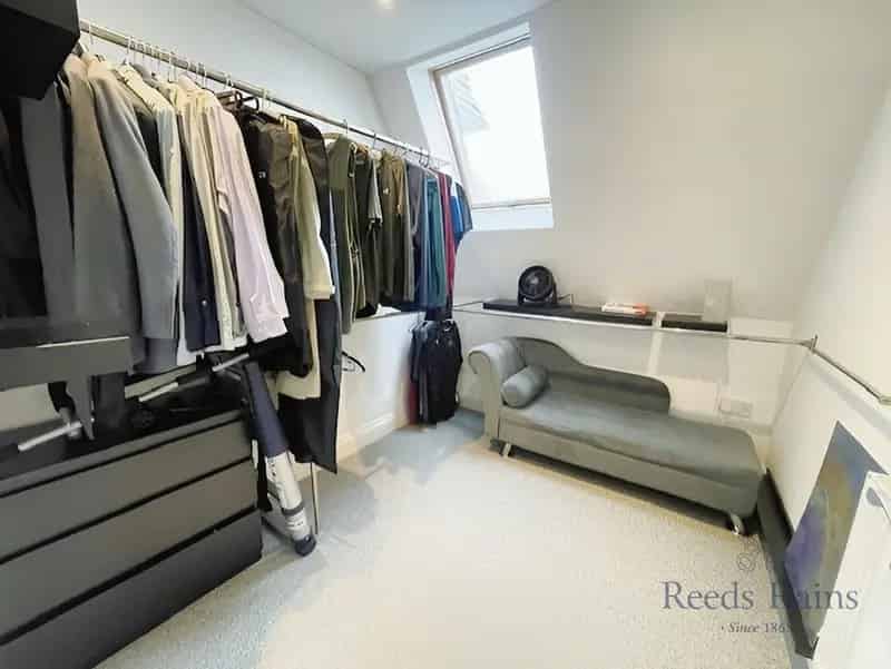 2 Bedroom Top Floor Apartment for Sale in Greater Manchester