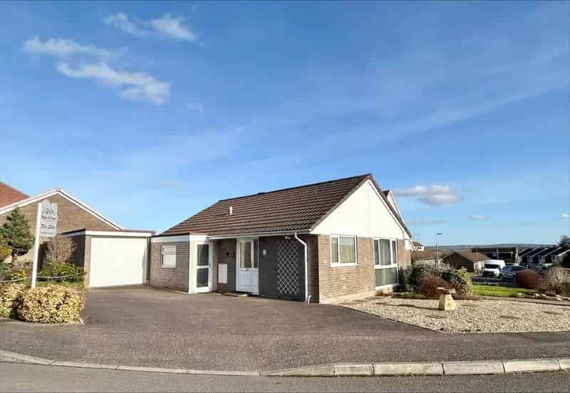 2 Bedroom Bungalow for Sale