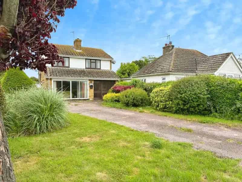 4 Bedroom Detached House for Sale Winchelsea Beach