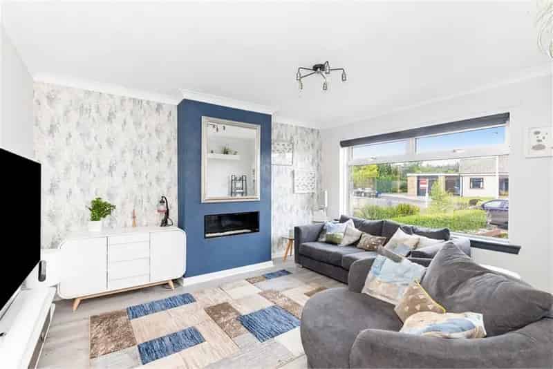 3 Bed Semi-Detached House with 2 Reception Rooms and EV Charger