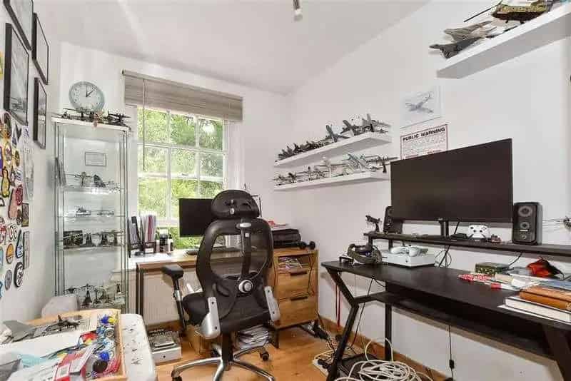 3 Bed Semi-Detached House For Sale