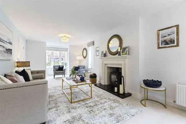 Hudson Gardens, Tower Road, Hindhead, Surrey, GU26 6SP | New homes for sale | Savills