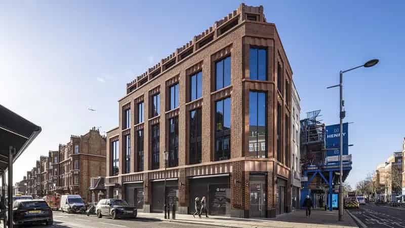 Kensington High Street Offices: 4446 sq ft Modern Workspace