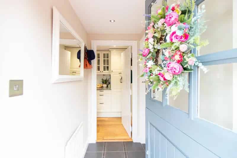 Semi Detached House for sale with 4 bedrooms Equestrian Facilities
