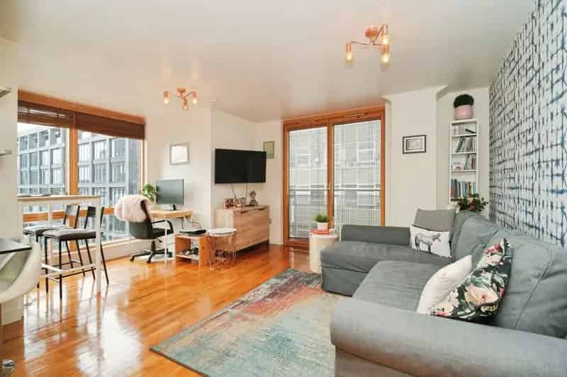 2 Bedroom Flat for Sale Manchester M3 EWS1 A1 Parking City Views