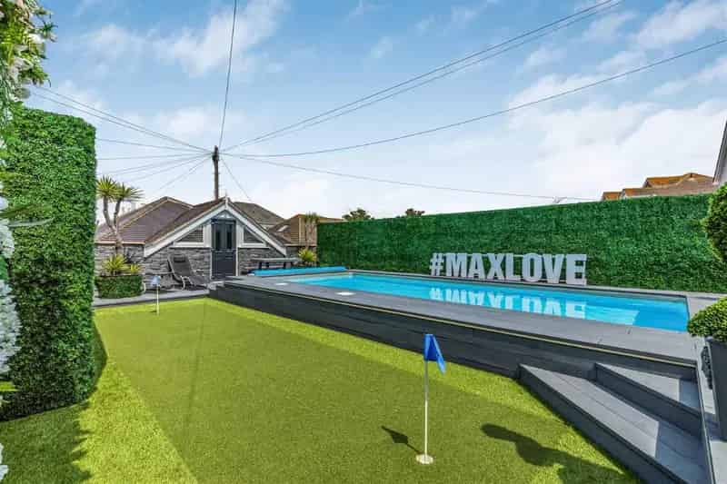 7 Bed House for Sale Stunning Sea Views Pool Planning Permission