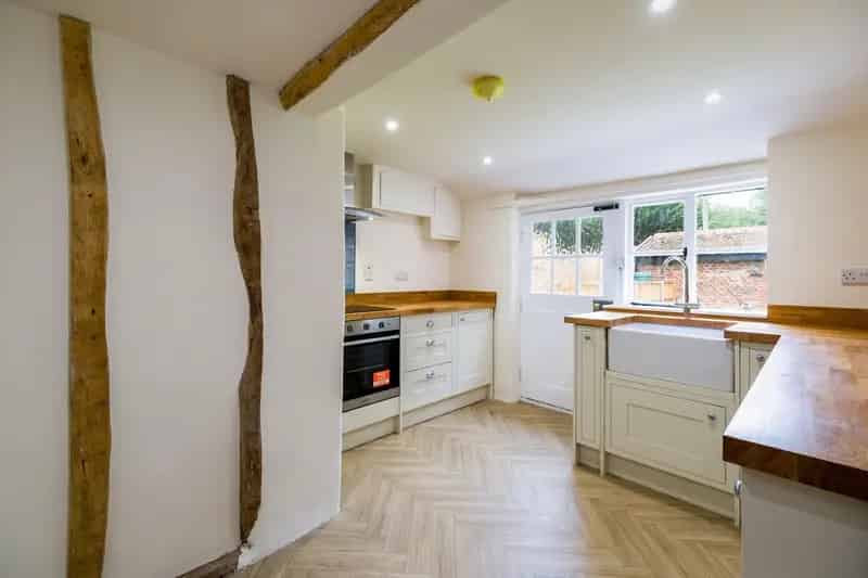 Grade II Listed 2-Bedroom Cottage Near Nature Reserve