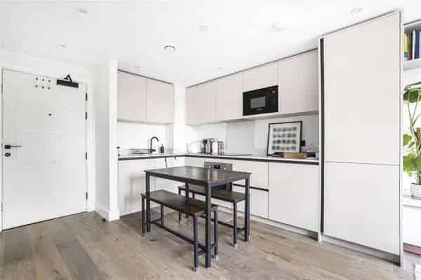 Balham Studio Flat New Home for Sale
