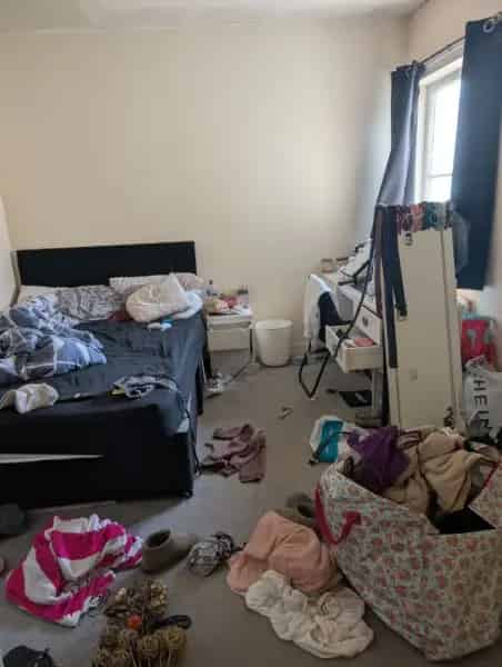 Spacious Torquay Flat Near Beach and Station