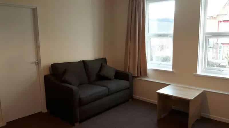 Studio Flat near Acocks Green Centre