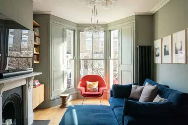 Terraced house for sale in Woodstock Road N4
