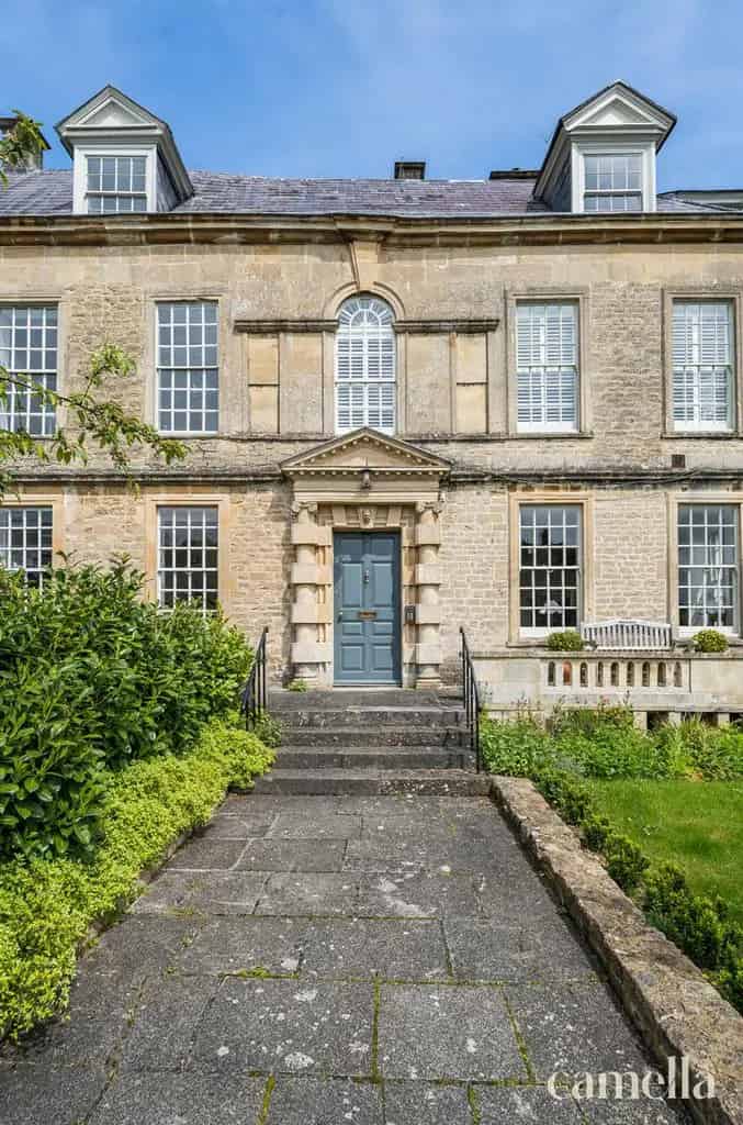 2 Bedroom Penthouse Apartment for Sale in Bath