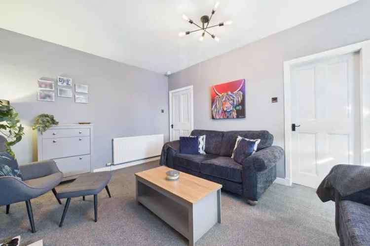 2 Bedroom Flat House to Rent Near Shops and Transport