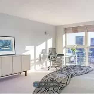 2 rooms flat of 295 m² in Birmingham