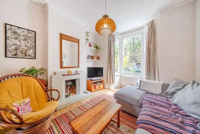 Four Bedroom Victorian House Near Queens Road Peckham