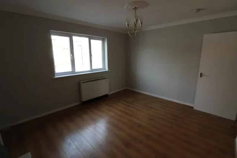 2 Bedroom Apartment to Rent Glasgow Edinburgh Ayrshire