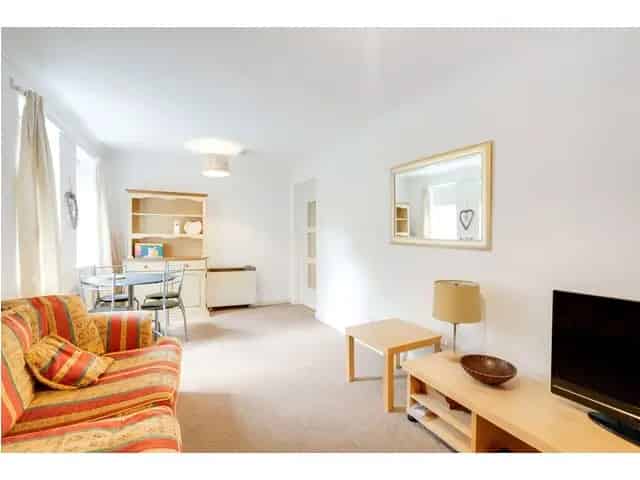 1 Bedroom Flat for Sale in Glasgow IFSD
