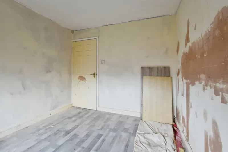 3 Bedroom End Terrace House For Sale
