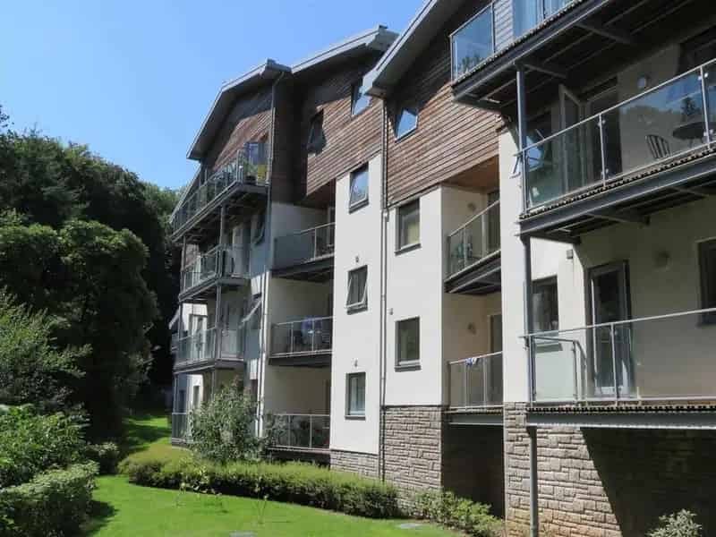 2 Bedroom Apartment for Sale in Duporth Bay