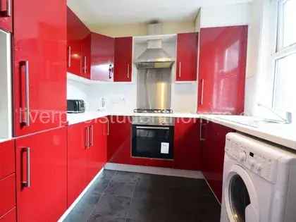 4 Bedroom Student House Near University of Liverpool