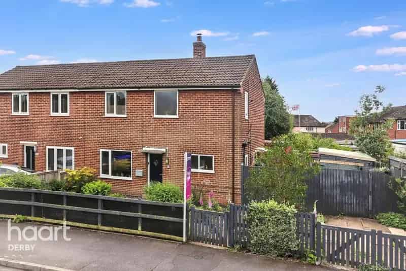 3 Bedroom Semi Detached House for Sale Chaddesden