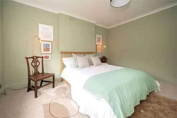 First Floor Apartment 750 sq ft Westcombe Park Road