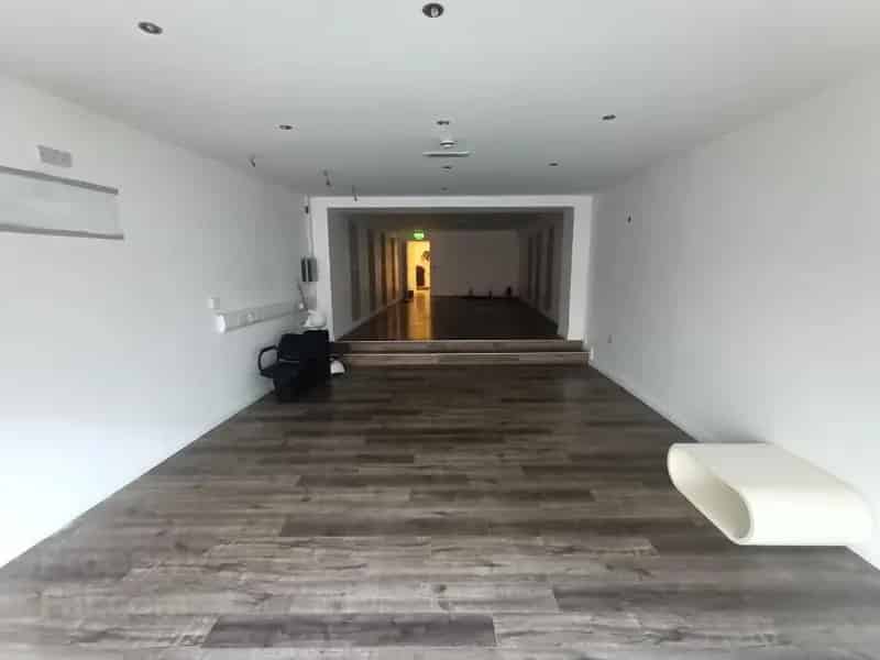 1089 sq ft Retail Office Space For Lease