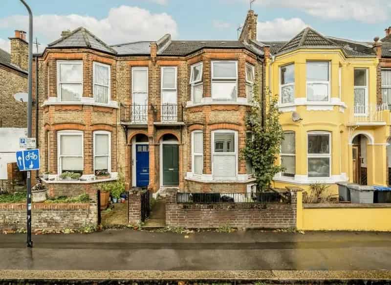 2 Double Bedroom Flat near Kensal Green Station
