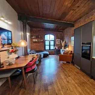 2 Bed Flat Manchester Castlefield - Exposed Brick & Modern Living