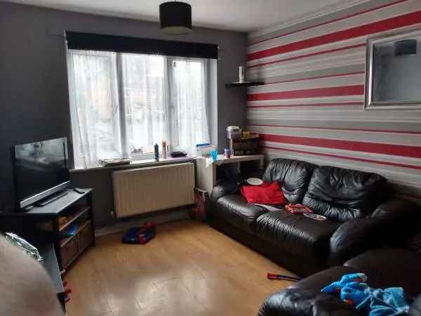 House For Rent in Rugby, England