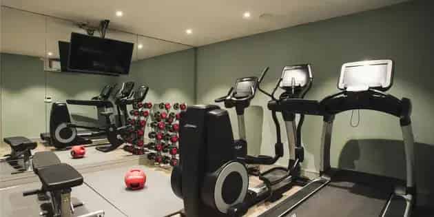 2 Bed 67m² Apartment Cardiff - Comfortable City Living