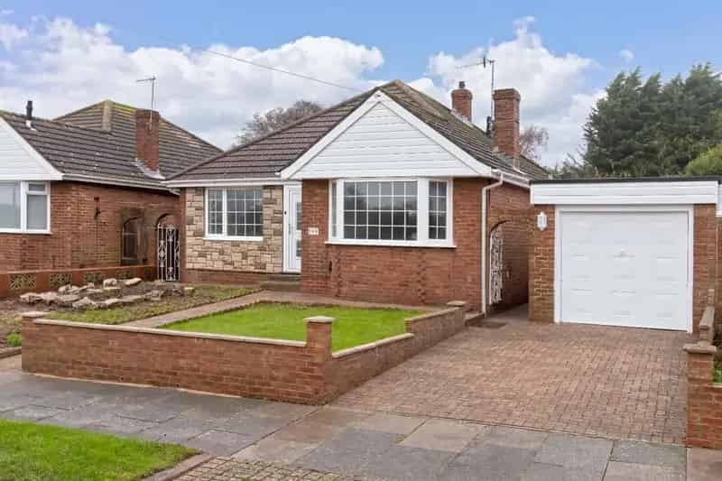 3 Bedroom Detached Bungalow For Sale Woodingdean