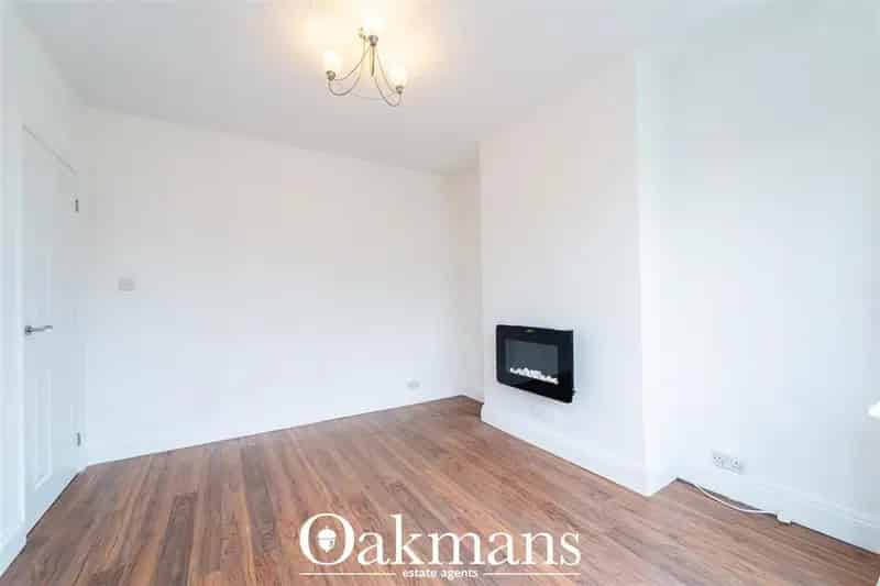 3 Bedroom House for Sale Extended Kitchen No Upward Chain
