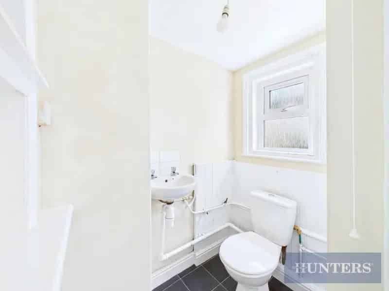 1 Bedroom Flat for Sale in Scarborough