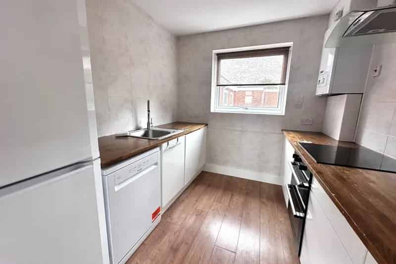 Flat For Rent , Oxton, England