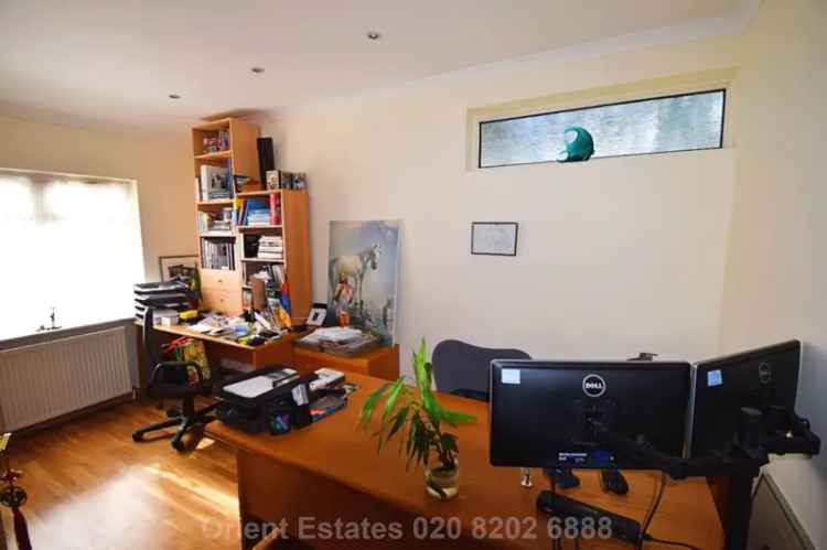 7 Bedroom Detached House to Rent Near Hendon Central