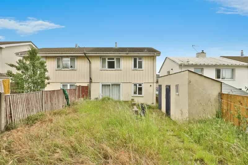 5 Bedroom Semi-Detached House - Ideal Student Let or Buy-to-Let Investment