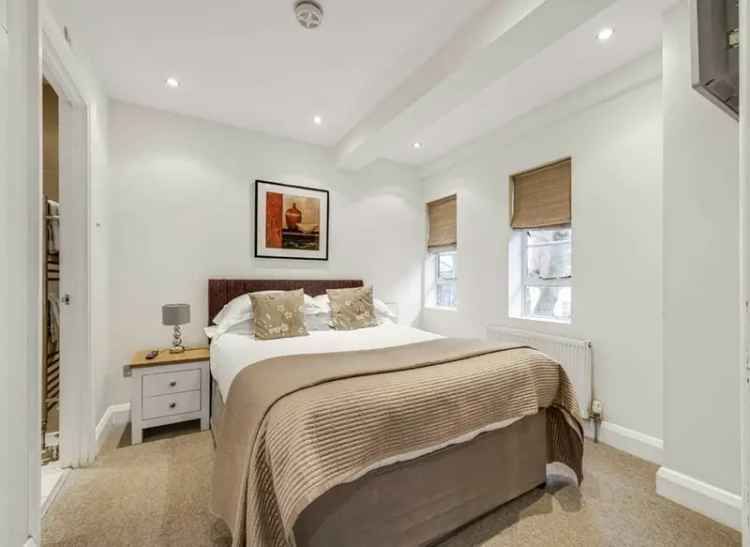 One Bedroom Apartment Near Sloane Square - Share of Freehold