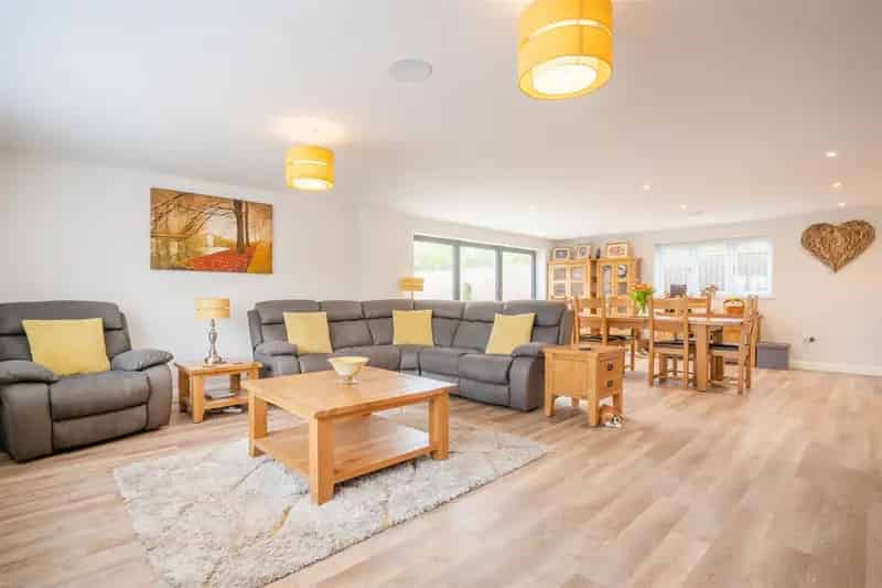 4 Bedroom Detached House for Sale Ambrosden
