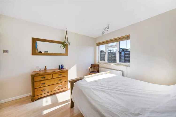 2 Bedroom Flat near Stockwell Tube - 160m