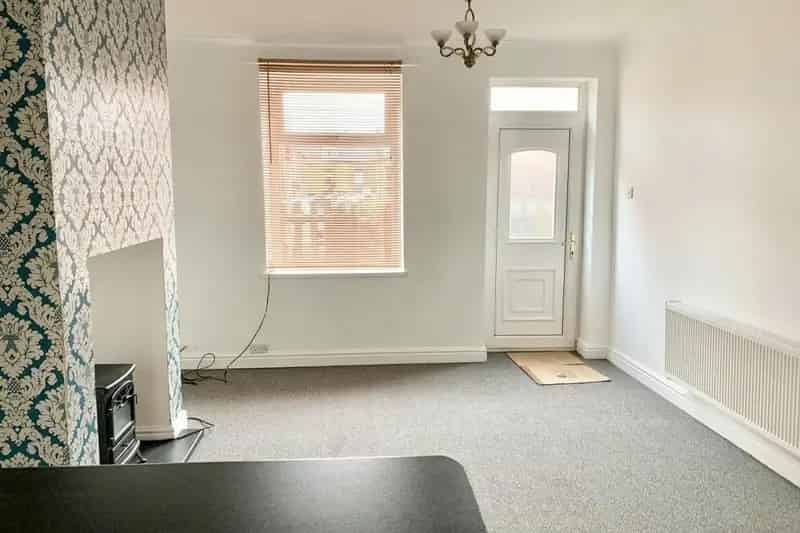 Two Bed Terrace House Barnsley Town Centre