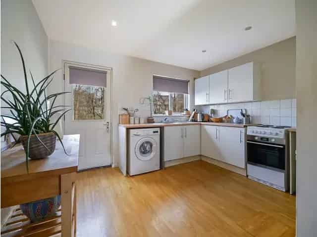 2 Bedroom End Terrace House For Sale