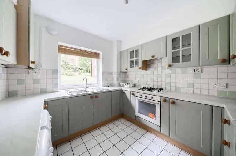 2 Bed Flat for Sale Near South Parks Oxford