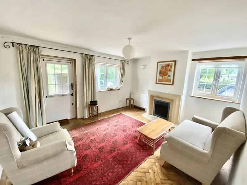 2 Bedroom Cottage to Rent Near Farnham