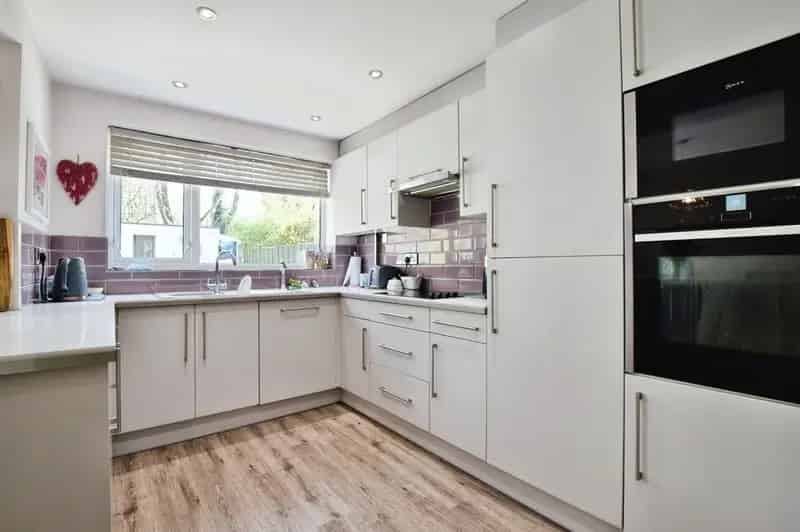 3 Bedroom Semi Detached House Wilmslow Cheshire SK9