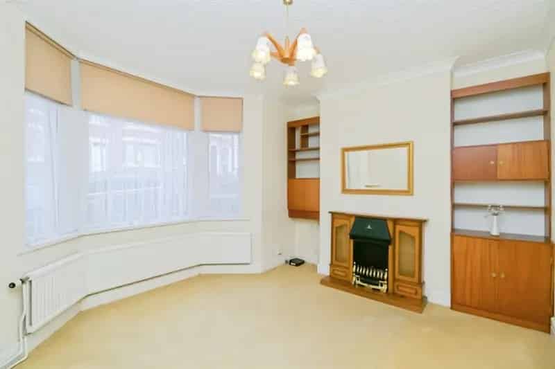 3 Bedroom Terraced House Near Barry Docks