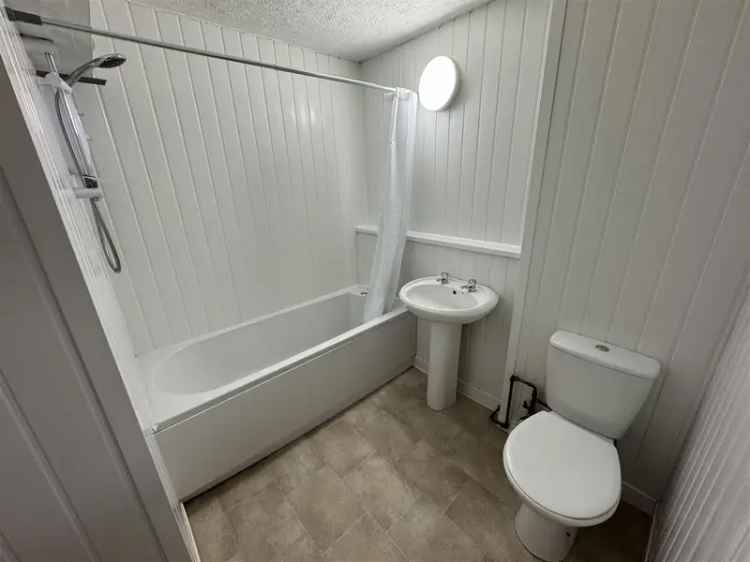 2 Bedroom Flat to Rent in Whitley